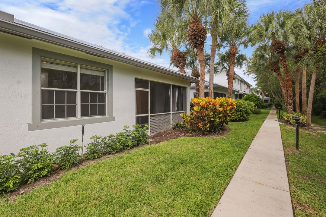 Active With Contract: $449,000 (3 beds, 2 baths, 1386 Square Feet)