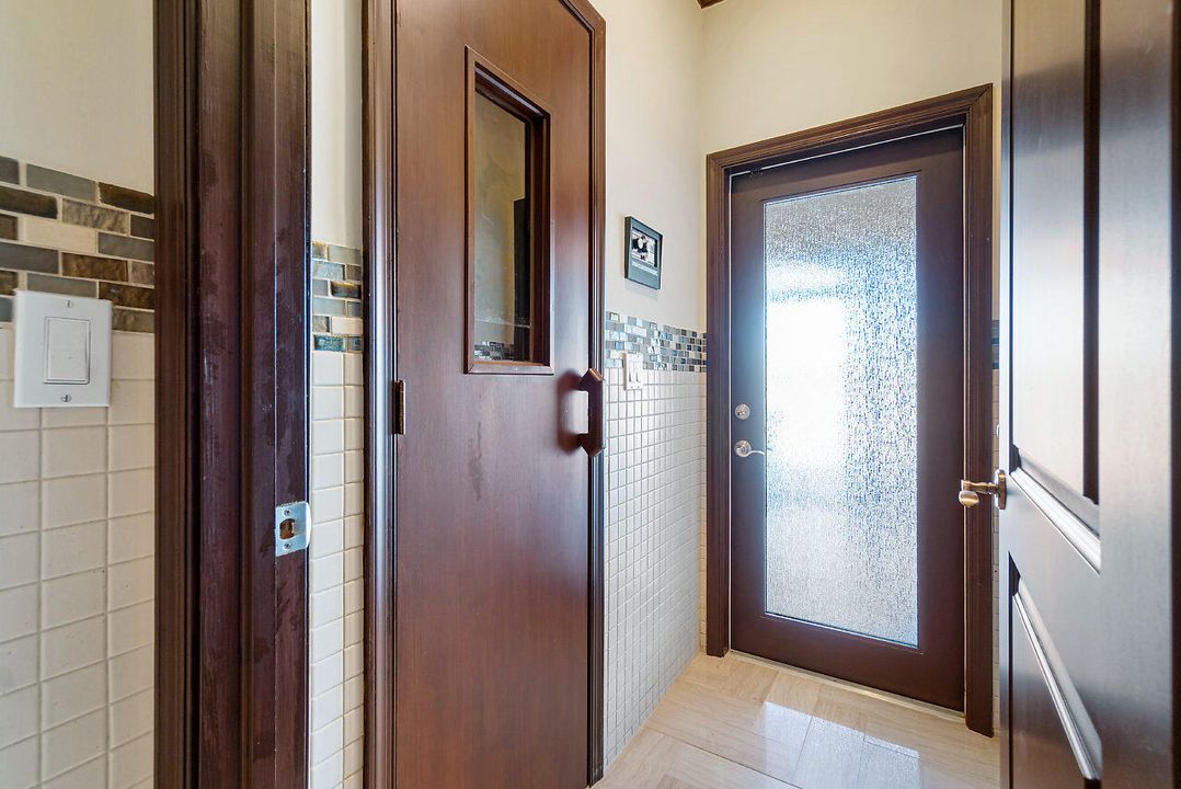 For Rent: $12,500 (5 beds, 4 baths, 4844 Square Feet)