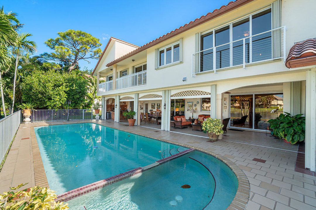 For Rent: $12,500 (5 beds, 4 baths, 4844 Square Feet)