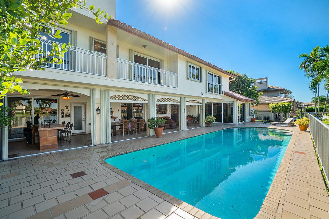 For Rent: $12,500 (5 beds, 4 baths, 4844 Square Feet)