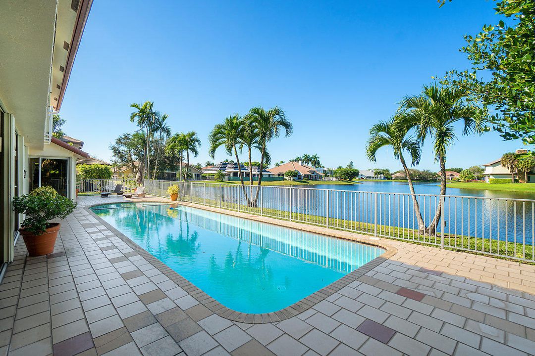 For Rent: $12,500 (5 beds, 4 baths, 4844 Square Feet)