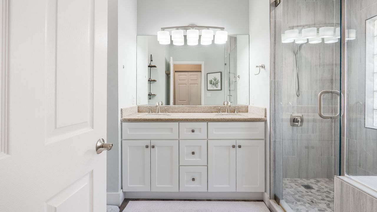 Activo con contrato: $535,000 (3 camas, 2 baños, 1286 Pies cuadrados)