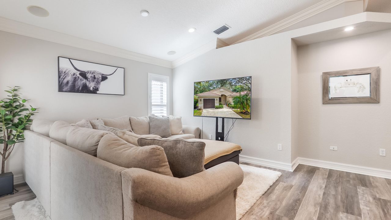 Activo con contrato: $535,000 (3 camas, 2 baños, 1286 Pies cuadrados)