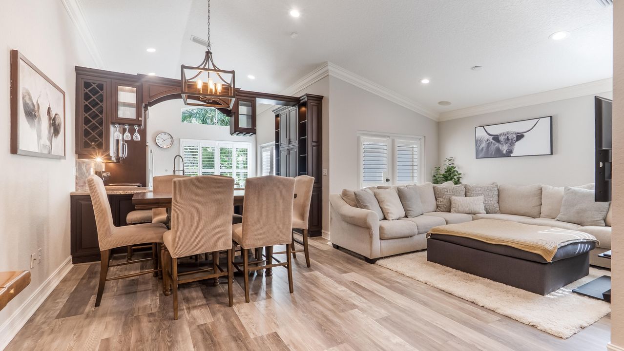 Activo con contrato: $535,000 (3 camas, 2 baños, 1286 Pies cuadrados)