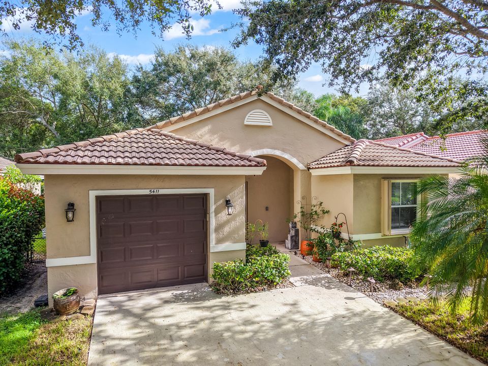 Activo con contrato: $535,000 (3 camas, 2 baños, 1286 Pies cuadrados)