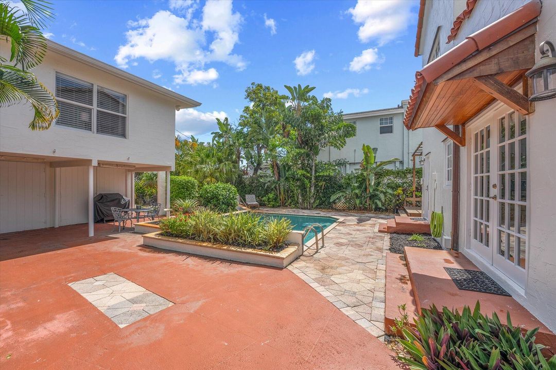 В аренду: $21,900 (5 спален, 3 ванн, 2782 Квадратных фут)