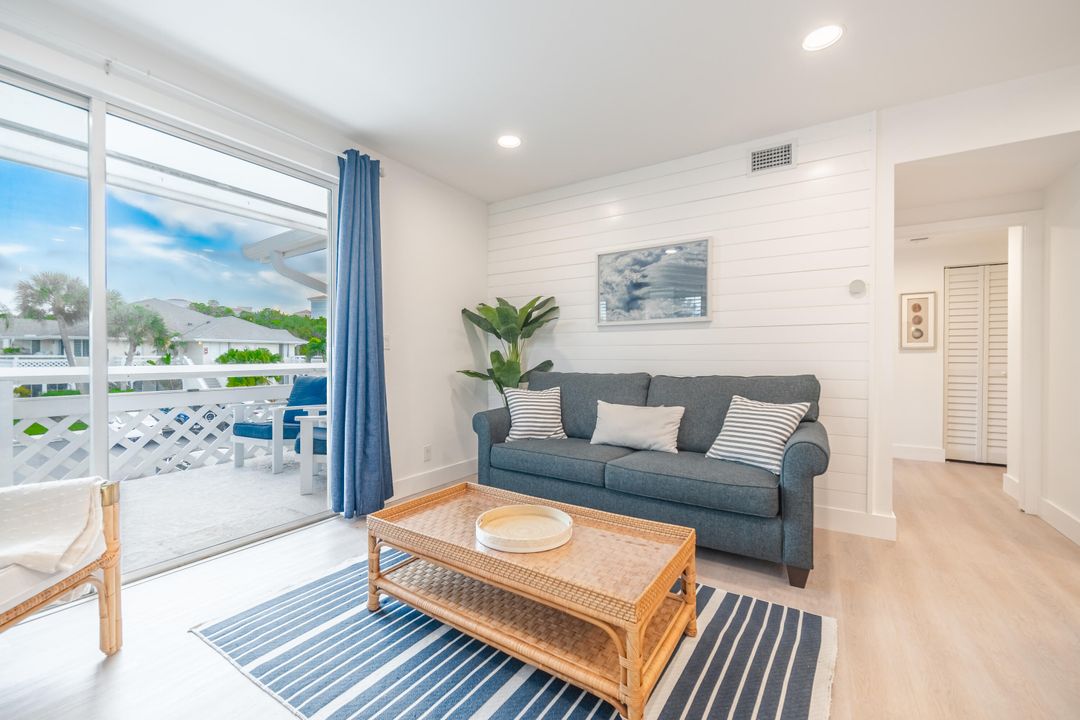 For Rent: $3,000 (1 beds, 1 baths, 662 Square Feet)