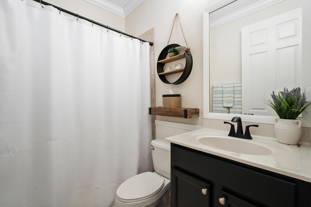 Под контрактом: $499,900 (3 спален, 2 ванн, 1774 Квадратных фут)