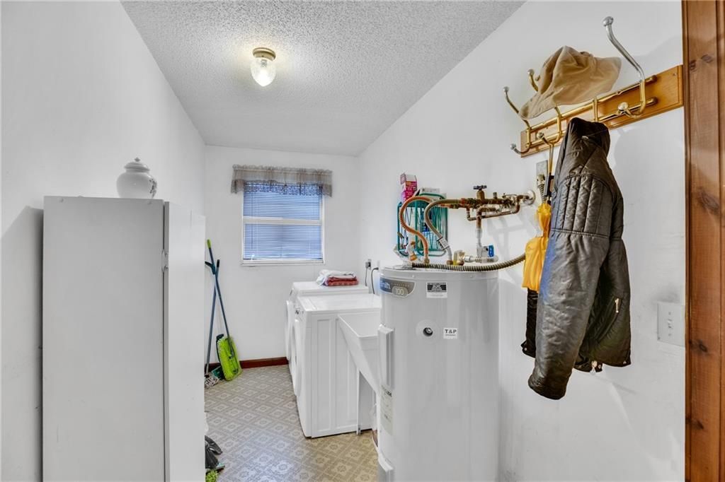 Activo con contrato: $340,000 (3 camas, 2 baños, 1753 Pies cuadrados)