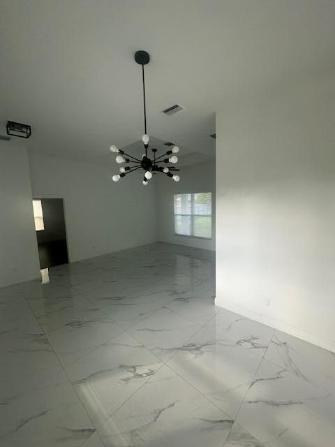 出租: $3,300 (4 贝兹, 3 浴室, 2236 平方英尺)