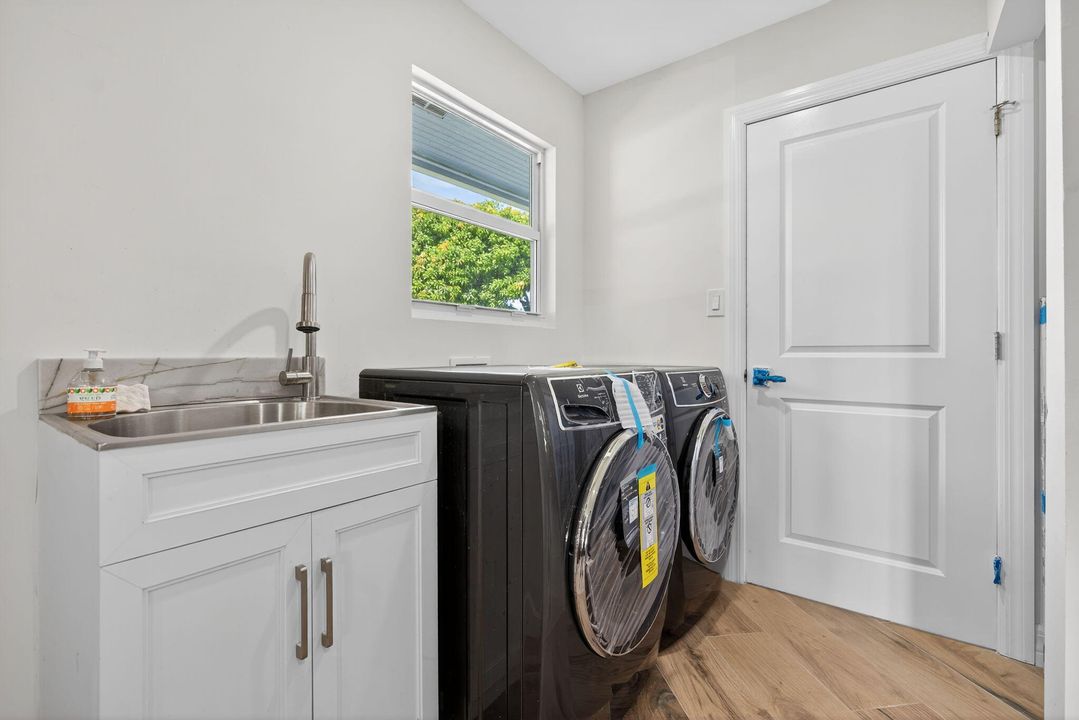 На продажу: $799,000 (3 спален, 3 ванн, 2150 Квадратных фут)