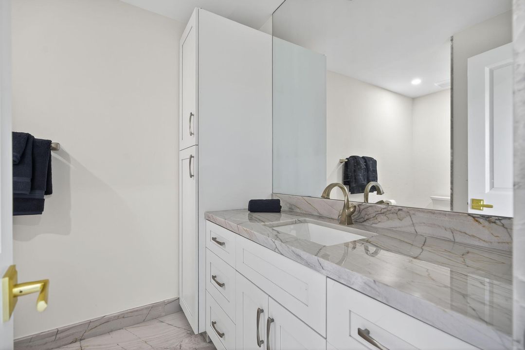 На продажу: $799,000 (3 спален, 3 ванн, 2150 Квадратных фут)