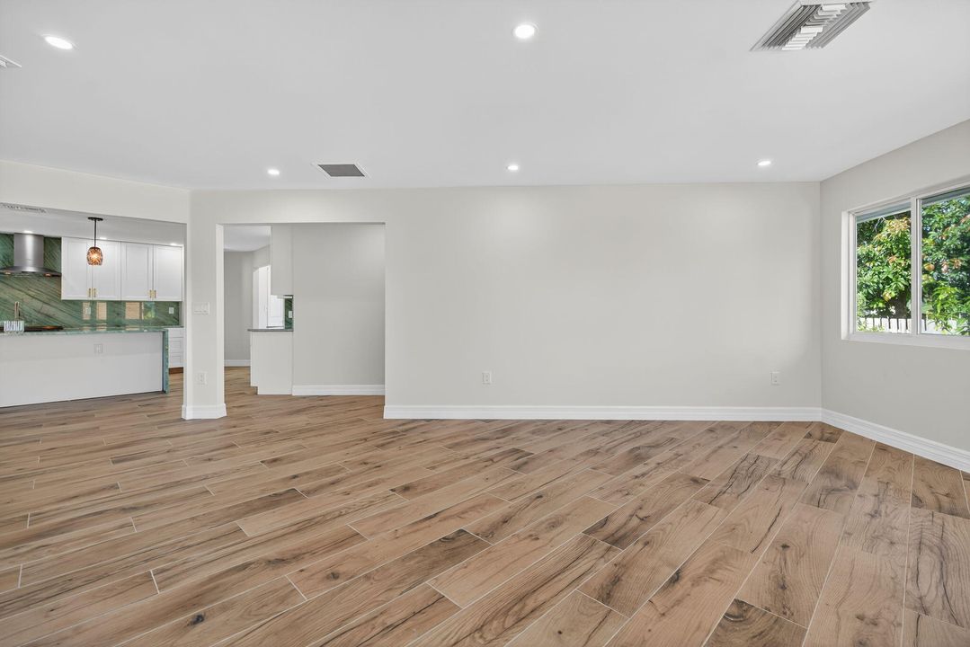 На продажу: $799,000 (3 спален, 3 ванн, 2150 Квадратных фут)