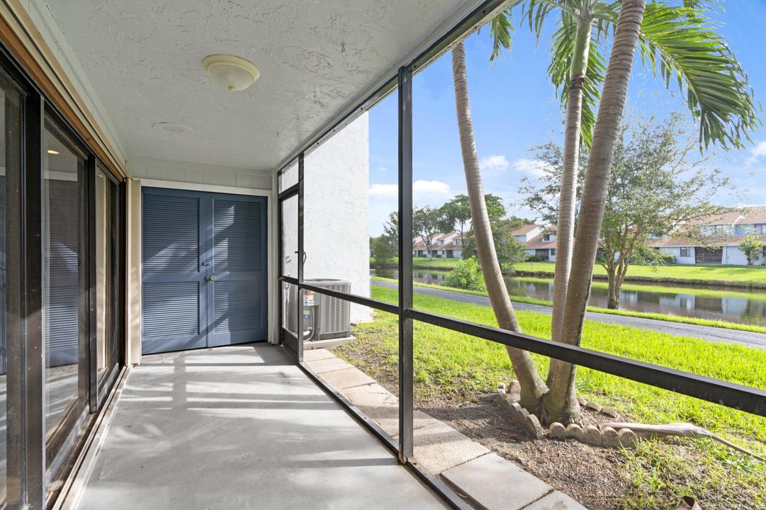 Active With Contract: $350,000 (3 beds, 2 baths, 1318 Square Feet)