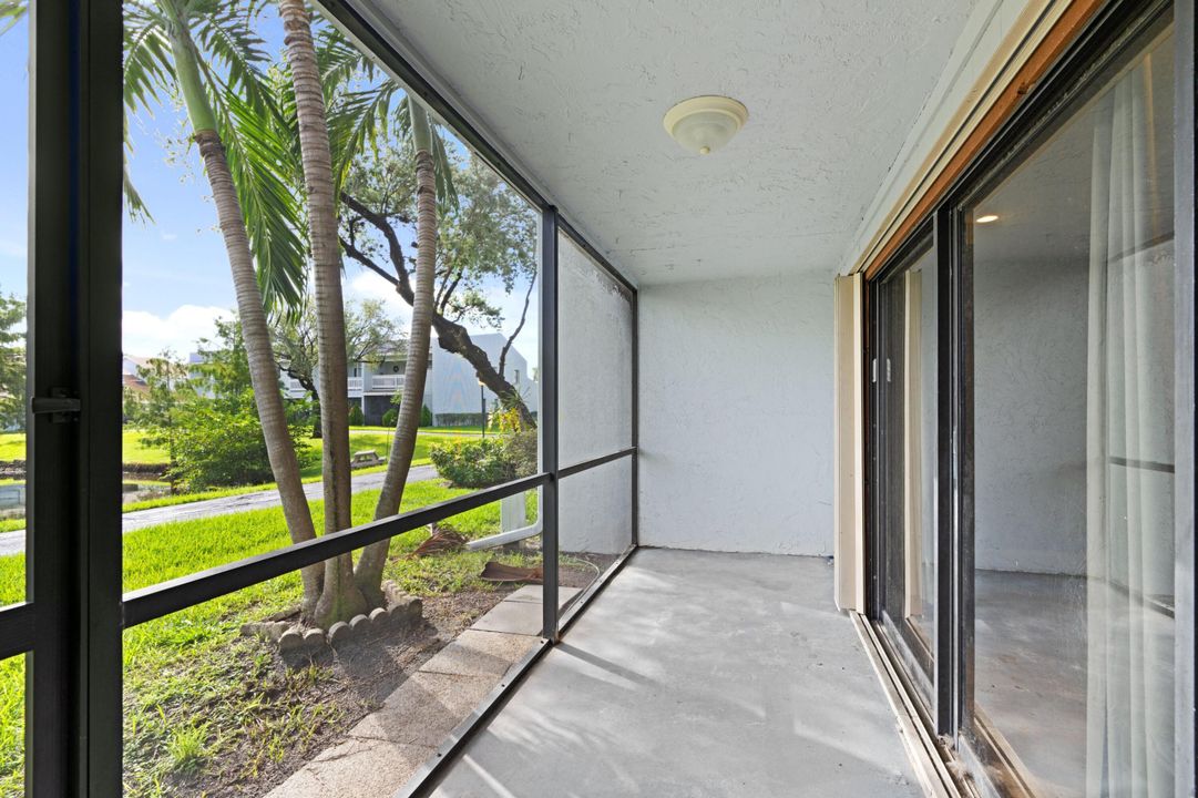 Active With Contract: $350,000 (3 beds, 2 baths, 1318 Square Feet)