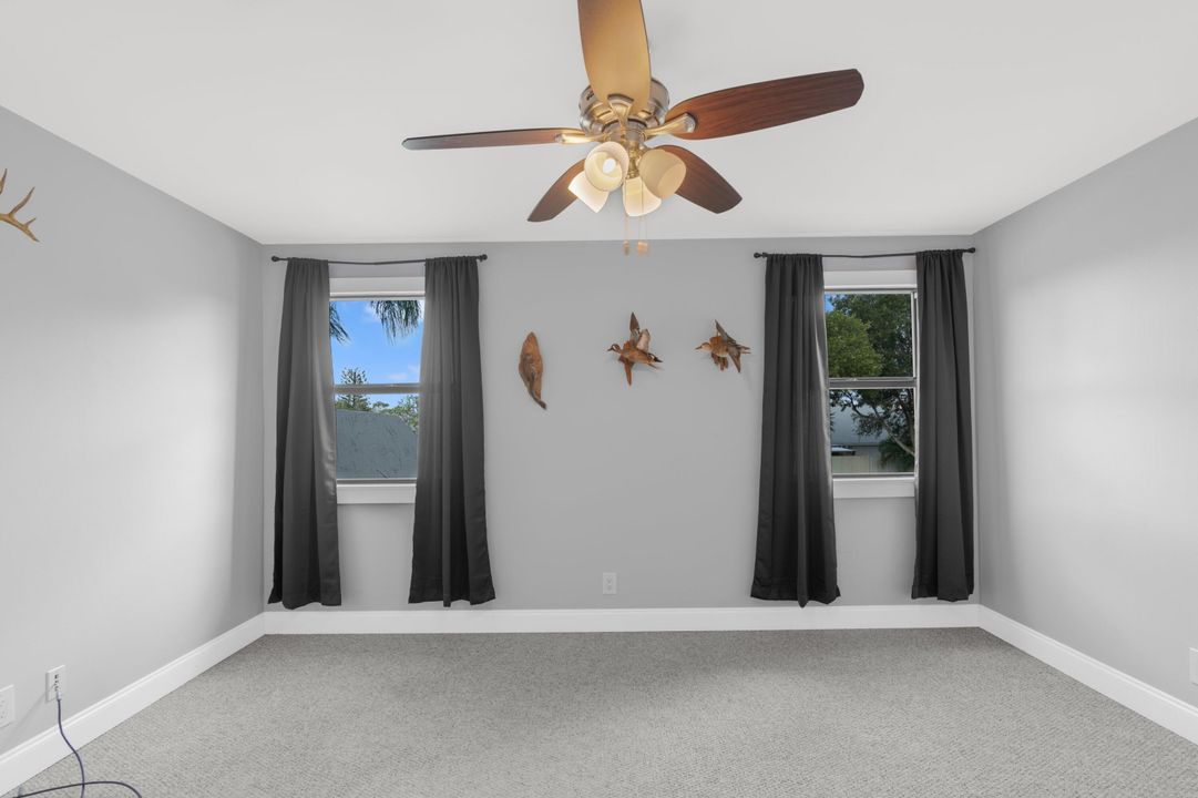 Active With Contract: $350,000 (3 beds, 2 baths, 1318 Square Feet)