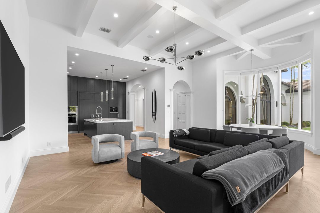 En Venta: $9,200,000 (5 camas, 5 baños, 7421 Pies cuadrados)