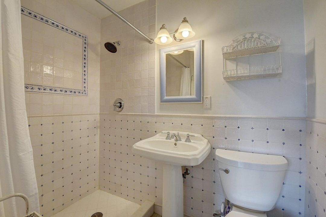 En Venta: $1,625,000 (4 camas, 3 baños, 2191 Pies cuadrados)