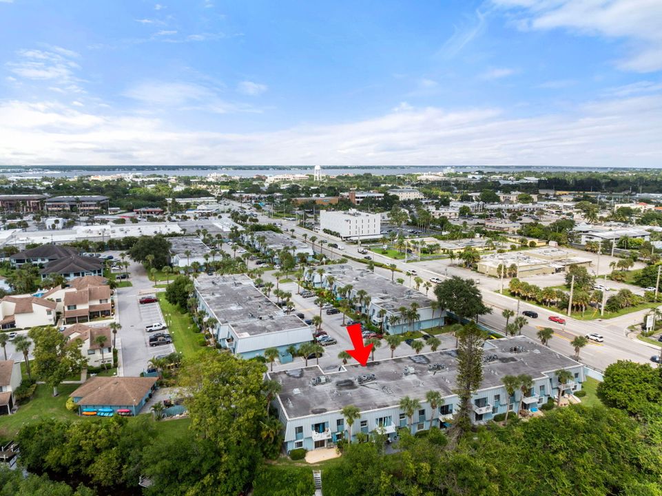 待售: $165,000 (2 贝兹, 2 浴室, 875 平方英尺)