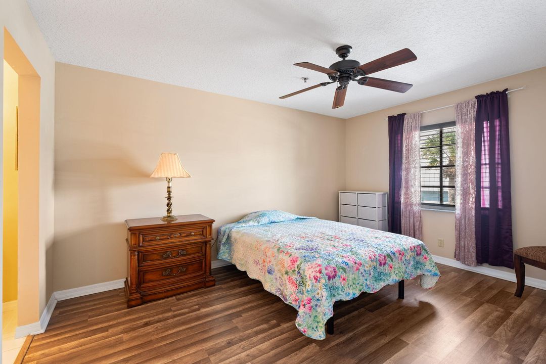 待售: $165,000 (2 贝兹, 2 浴室, 875 平方英尺)