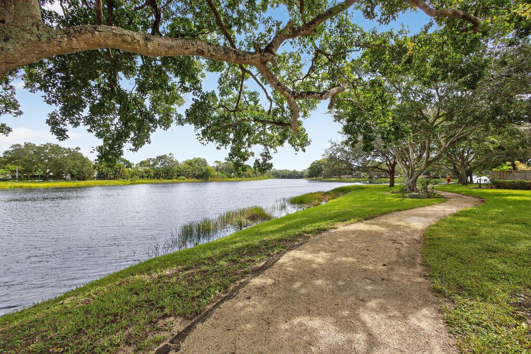 Active With Contract: $445,000 (3 beds, 2 baths, 1488 Square Feet)