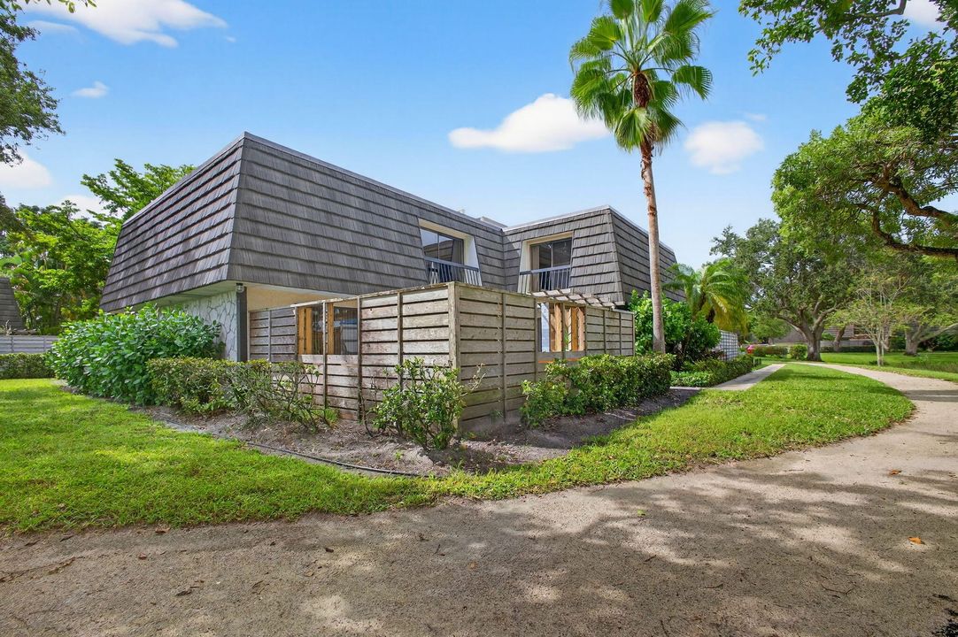 Active With Contract: $445,000 (3 beds, 2 baths, 1488 Square Feet)