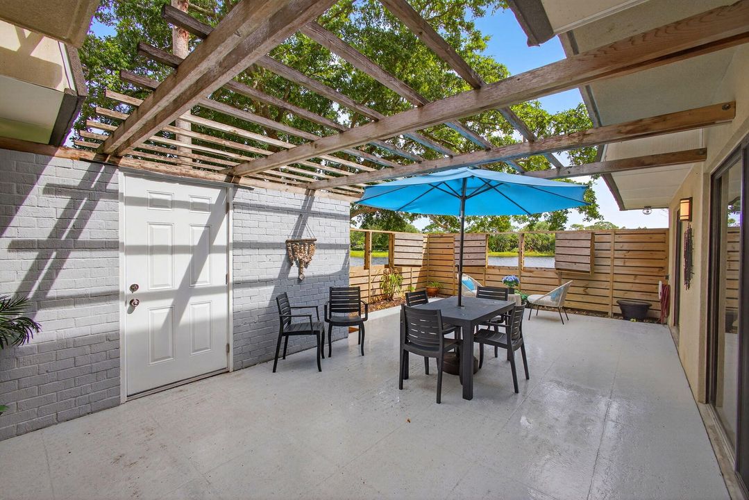 Active With Contract: $445,000 (3 beds, 2 baths, 1488 Square Feet)