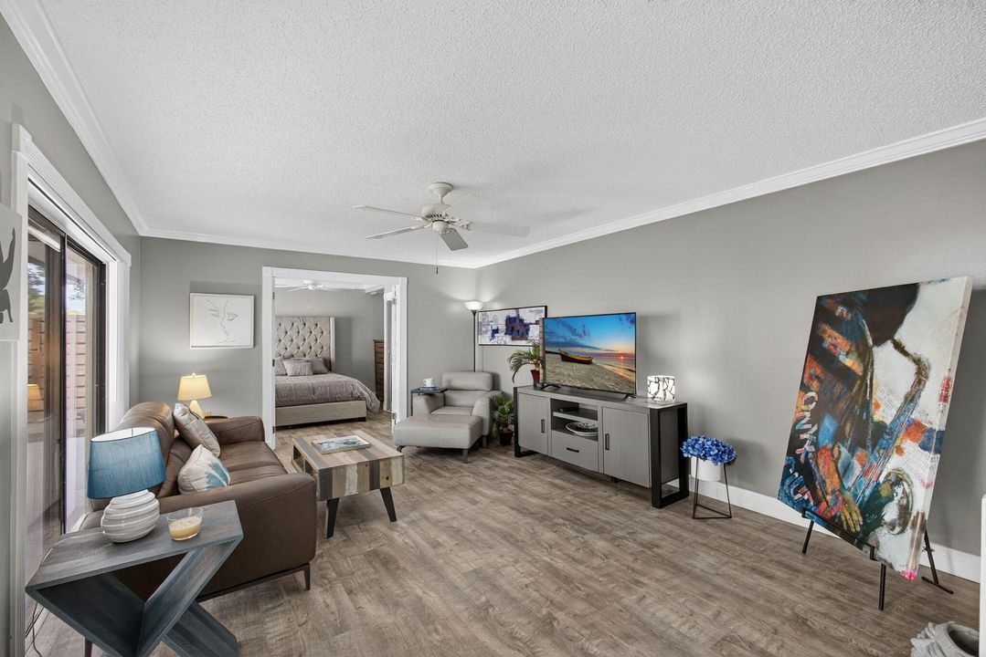 Active With Contract: $445,000 (3 beds, 2 baths, 1488 Square Feet)