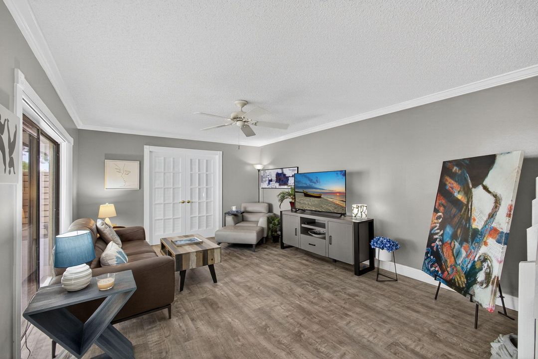 Active With Contract: $445,000 (3 beds, 2 baths, 1488 Square Feet)