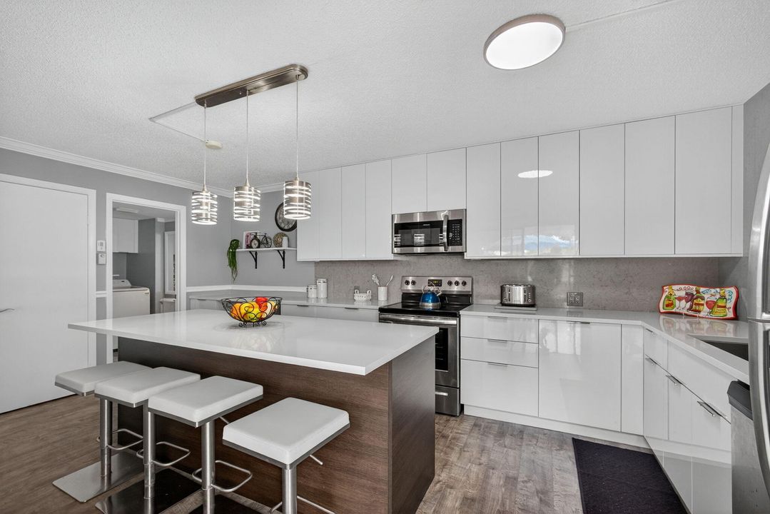 Active With Contract: $445,000 (3 beds, 2 baths, 1488 Square Feet)