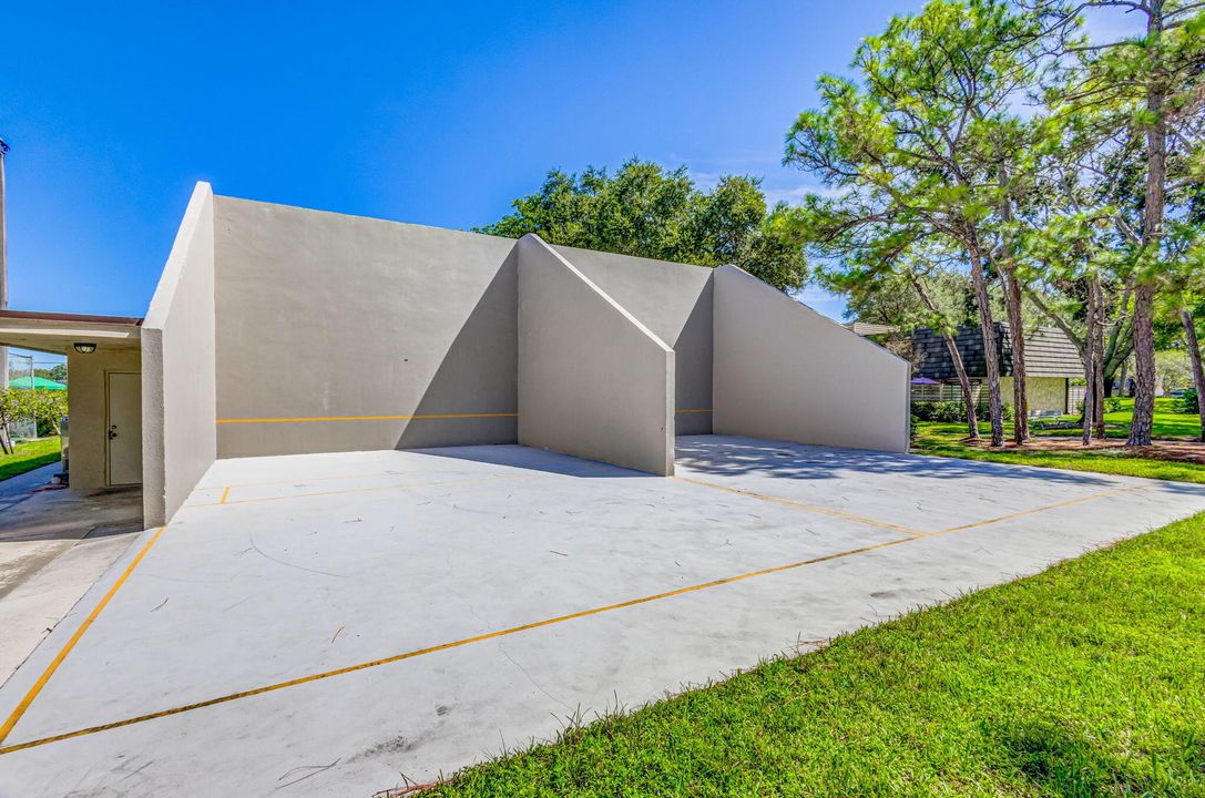 Active With Contract: $445,000 (3 beds, 2 baths, 1488 Square Feet)