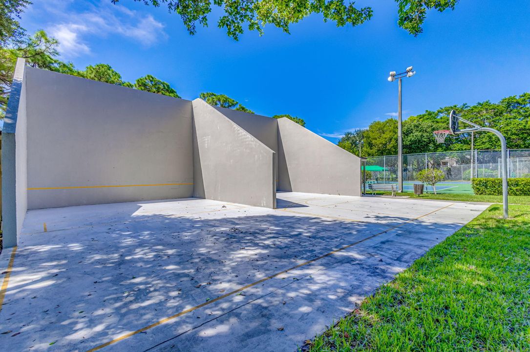 Active With Contract: $445,000 (3 beds, 2 baths, 1488 Square Feet)