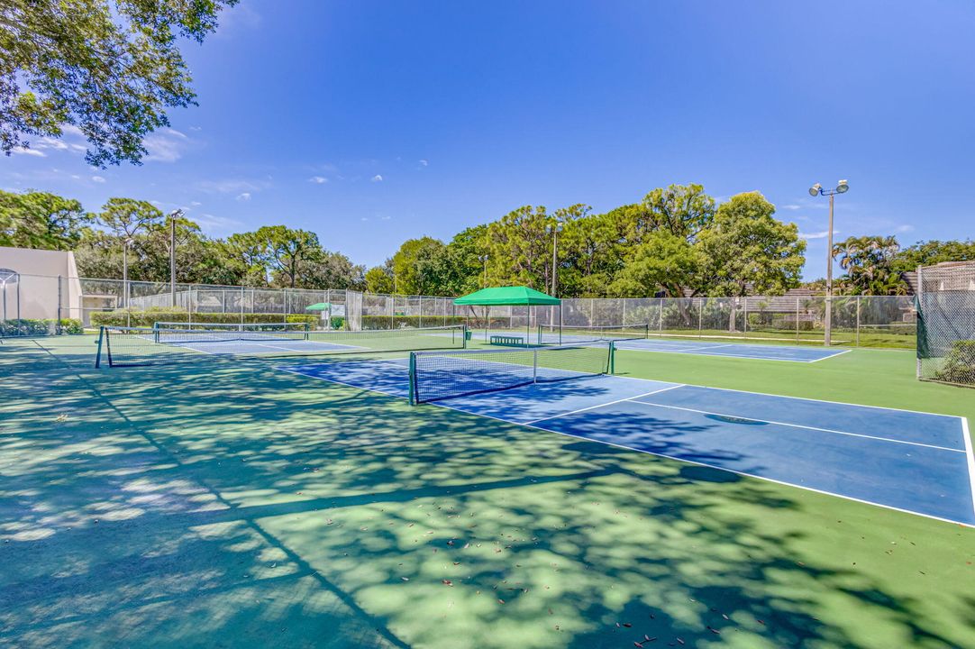 Active With Contract: $445,000 (3 beds, 2 baths, 1488 Square Feet)