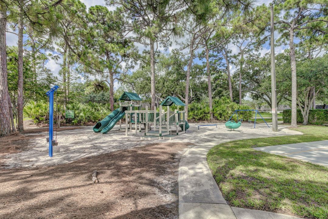 Active With Contract: $445,000 (3 beds, 2 baths, 1488 Square Feet)