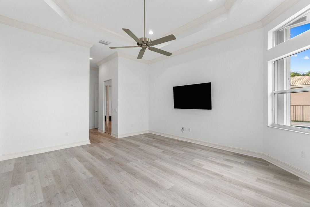 For Sale: $1,100,000 (4 beds, 4 baths, 2715 Square Feet)