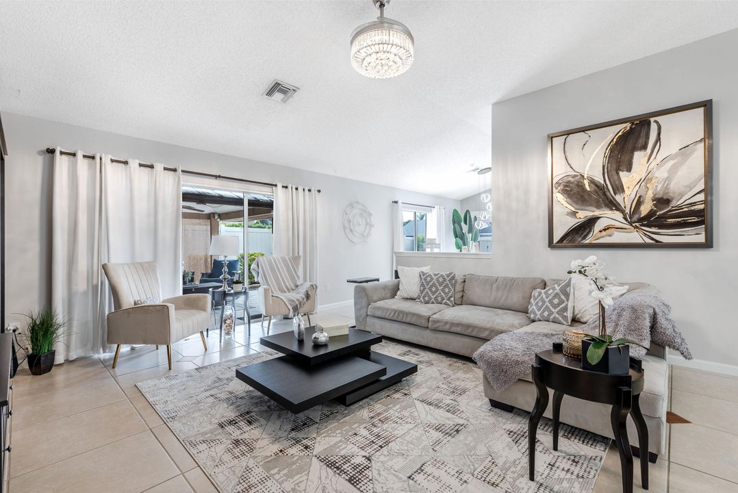 Active With Contract: $6,200 (3 beds, 2 baths, 1678 Square Feet)