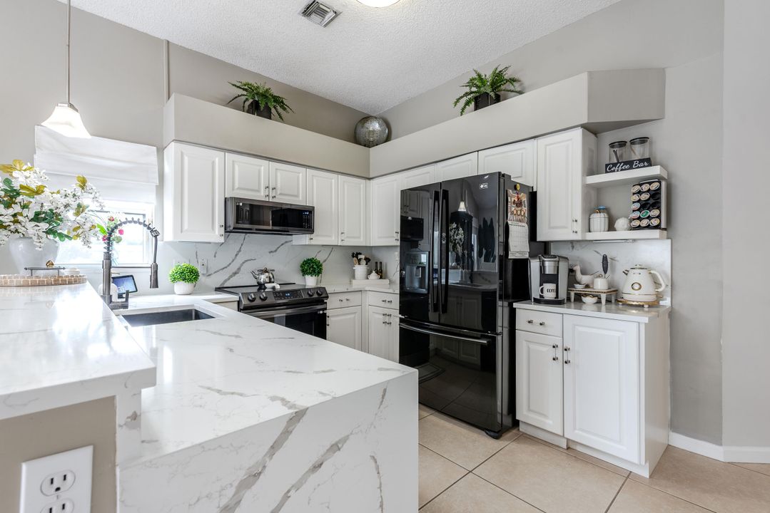 Active With Contract: $6,200 (3 beds, 2 baths, 1678 Square Feet)
