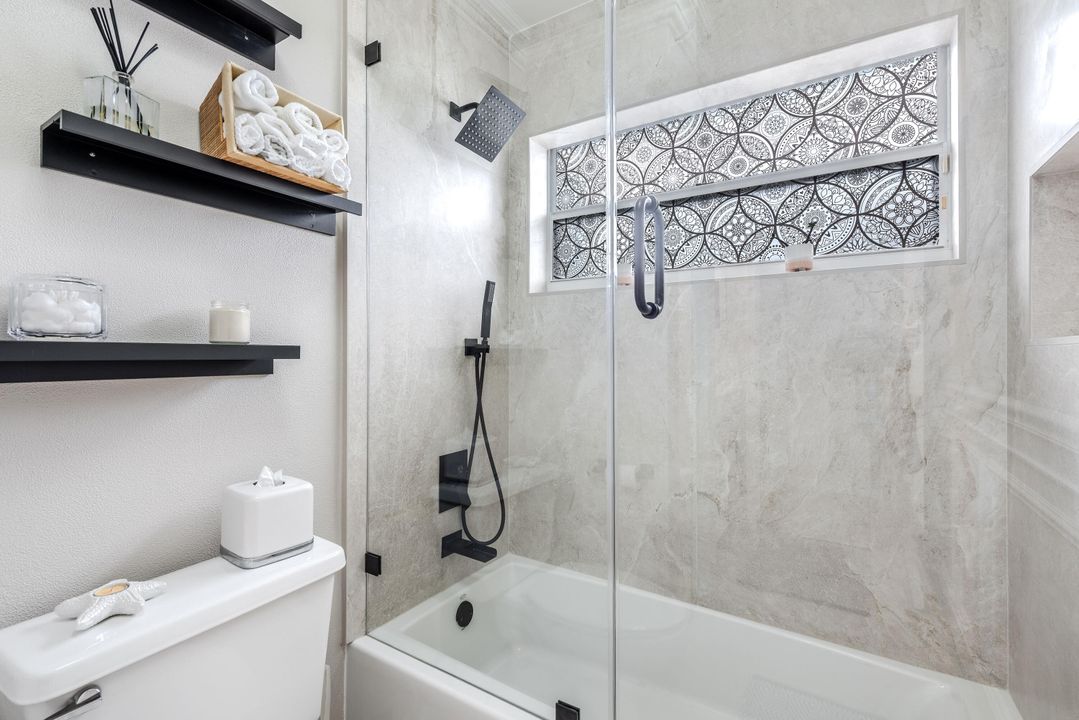 Active With Contract: $6,200 (3 beds, 2 baths, 1678 Square Feet)