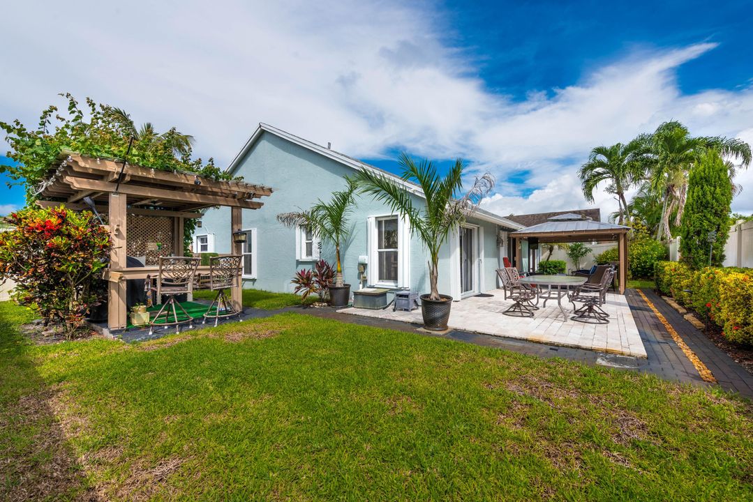 Active With Contract: $6,200 (3 beds, 2 baths, 1678 Square Feet)