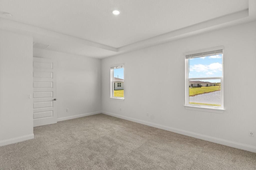 出租: $2,900 (4 贝兹, 3 浴室, 2493 平方英尺)