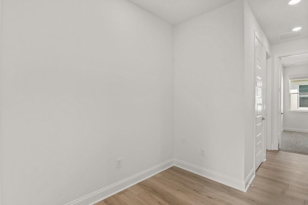 出租: $2,900 (4 贝兹, 3 浴室, 2493 平方英尺)