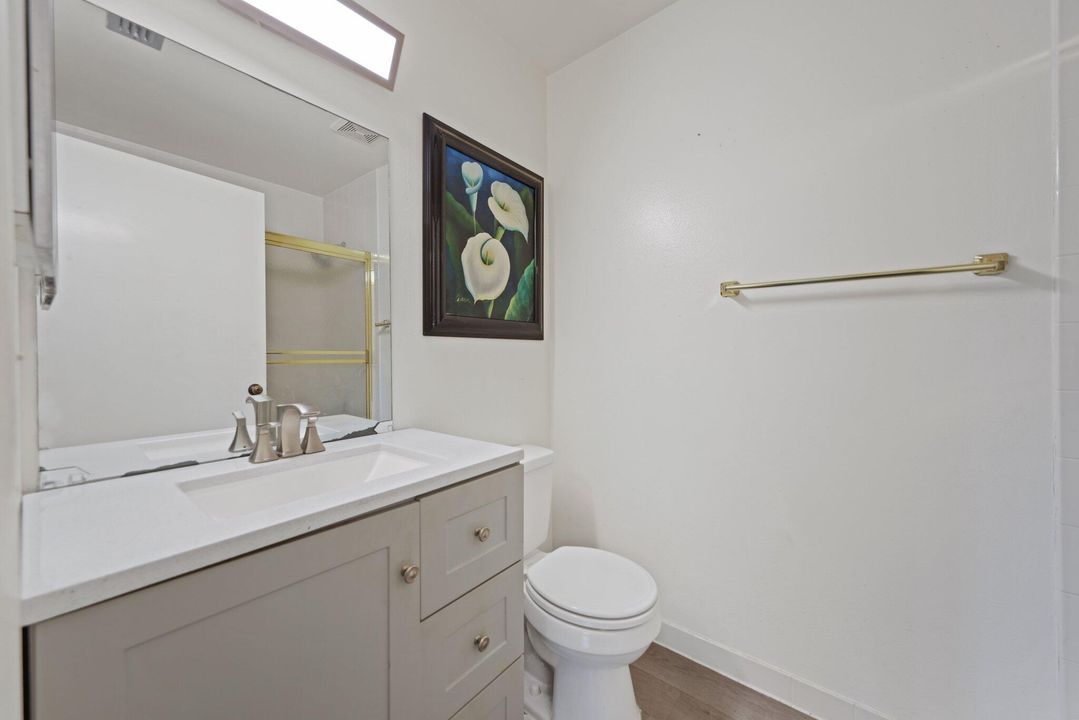 For Sale: $209,000 (2 beds, 2 baths, 1360 Square Feet)
