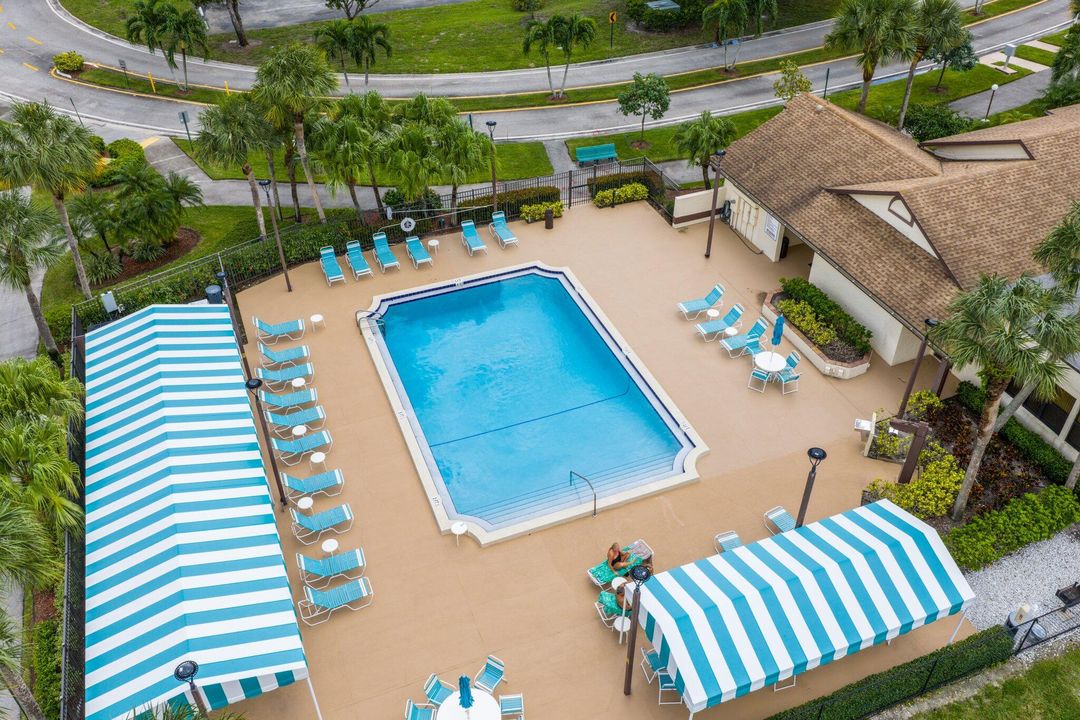 For Sale: $209,000 (2 beds, 2 baths, 1360 Square Feet)