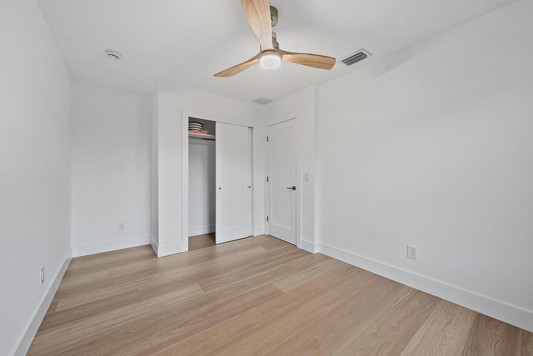 Activo con contrato: $1,495,000 (4 camas, 3 baños, 2121 Pies cuadrados)