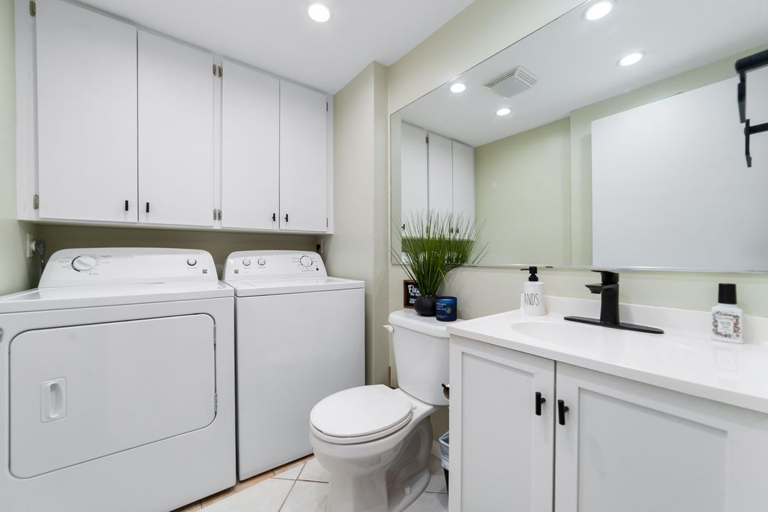 Active With Contract: $319,900 (2 beds, 2 baths, 1264 Square Feet)