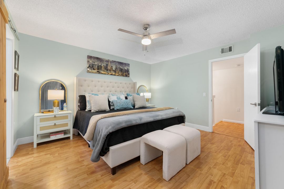 Active With Contract: $319,900 (2 beds, 2 baths, 1264 Square Feet)