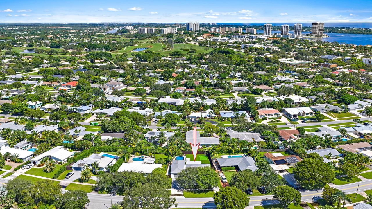 Activo con contrato: $1,495,000 (4 camas, 3 baños, 2121 Pies cuadrados)