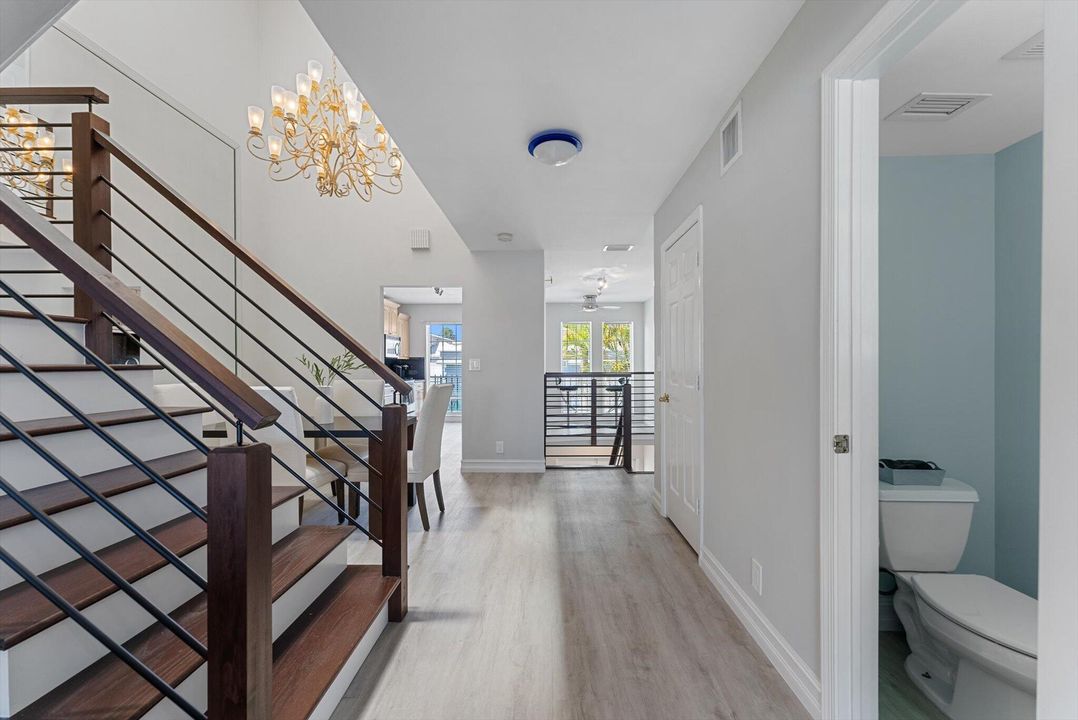 Active With Contract: $5,500 (3 beds, 3 baths, 2332 Square Feet)