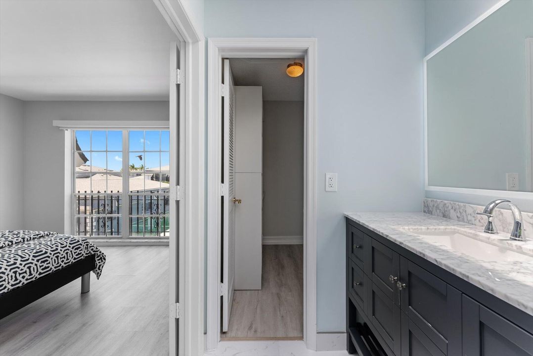 Active With Contract: $5,500 (3 beds, 3 baths, 2332 Square Feet)