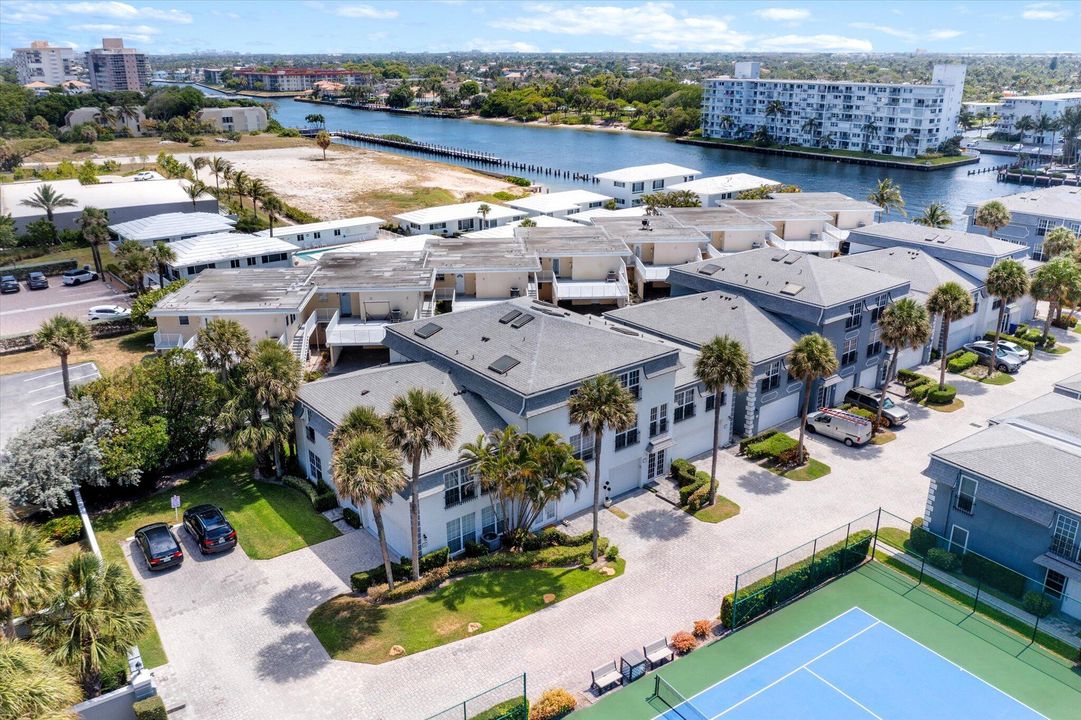 Active With Contract: $5,500 (3 beds, 3 baths, 2332 Square Feet)